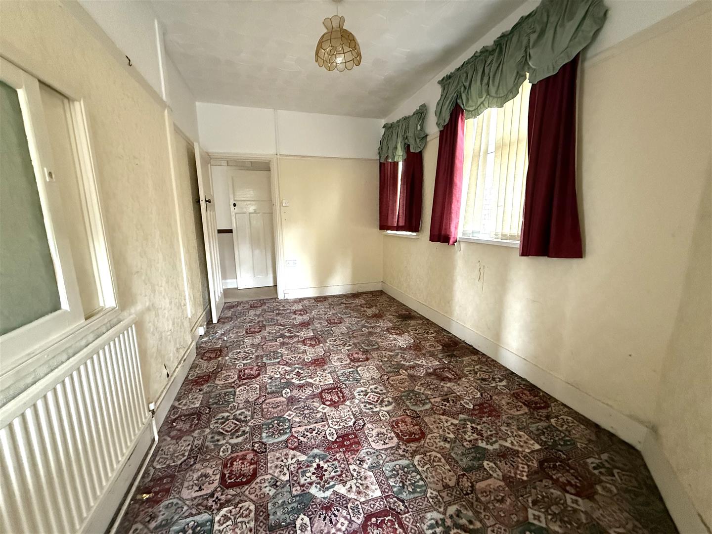 Lon Cae Banc, Sketty, Swansea, SA2 9EF